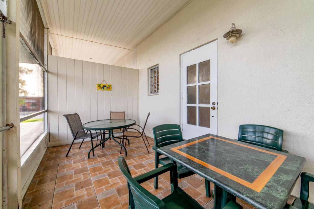 Captain'S Table Hotel By Everglades Adventures Exteriör bild