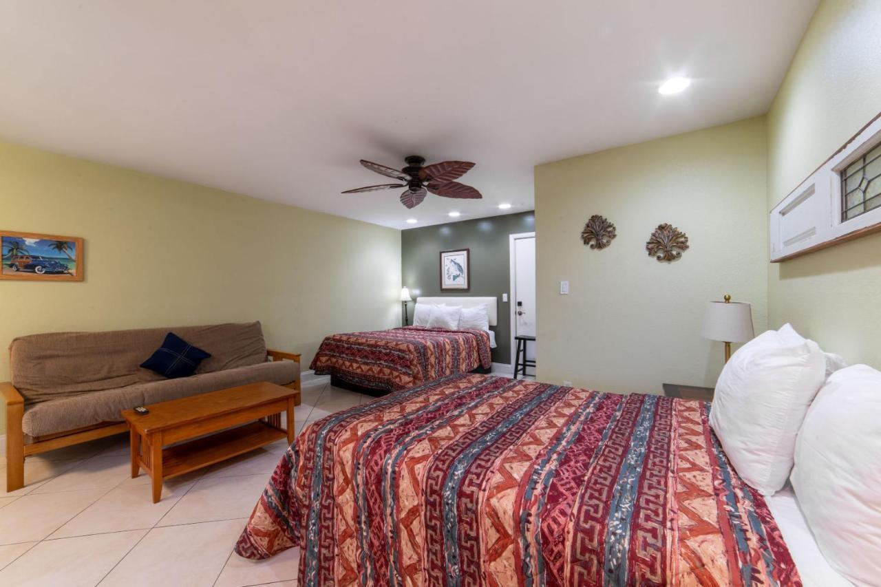 Captain'S Table Hotel By Everglades Adventures Exteriör bild